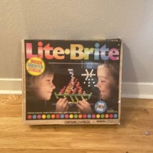 Lite Brite toy